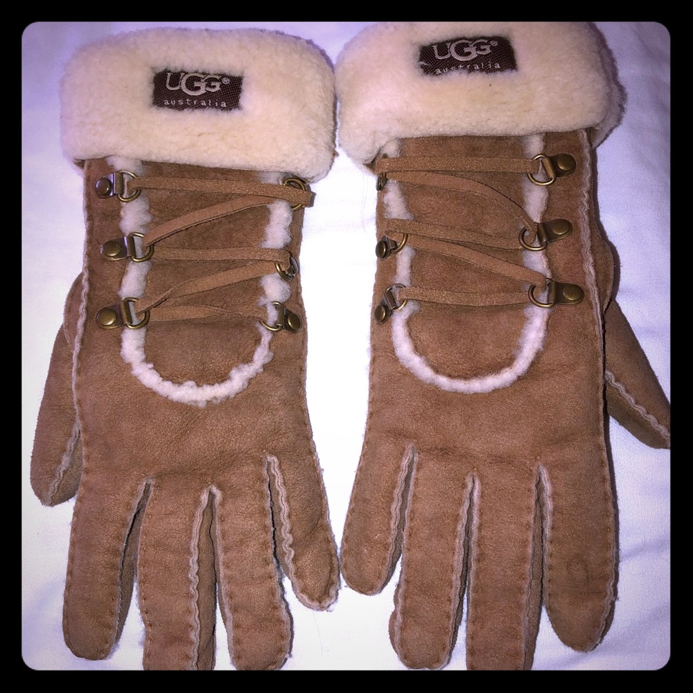 Ugg lace up gloves